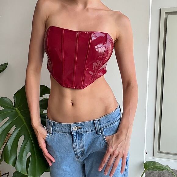 Latex Garage Corset - Picture 1 of 3